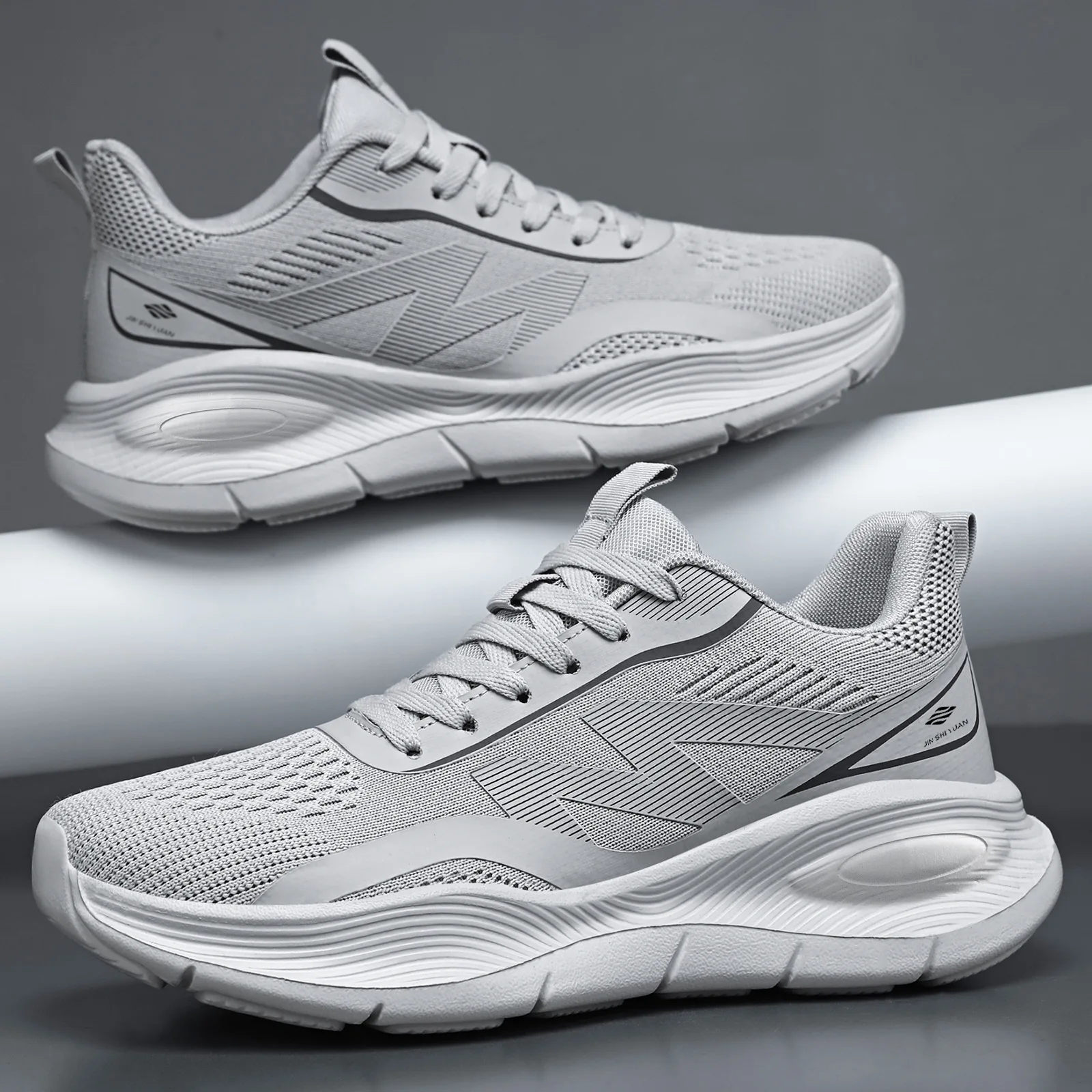 Shock Absorbing Gym Trainers - Sepatu Lari Pria dengan Bahan Jaring,