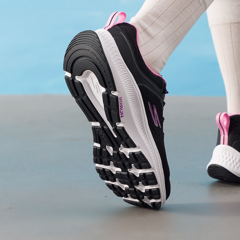 Sepatu Wanita Skechers, Sepatu - Lightweight Road Running Shoes ulasan dan harga