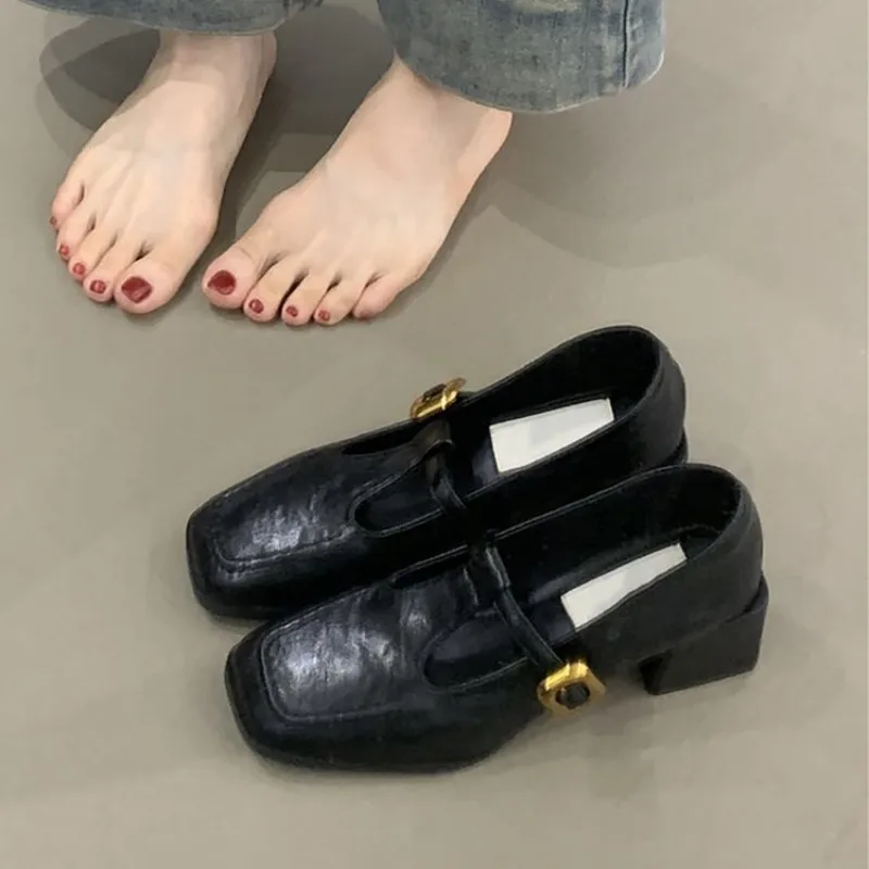 Sepatu Mary Jane dengan ujung  - Women'S Shoes ulasan dan harga