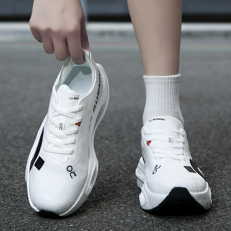 Sepatu Lari Pria untuk Maraton - Breathable Mesh Athletic Shoes ulasan dan harga