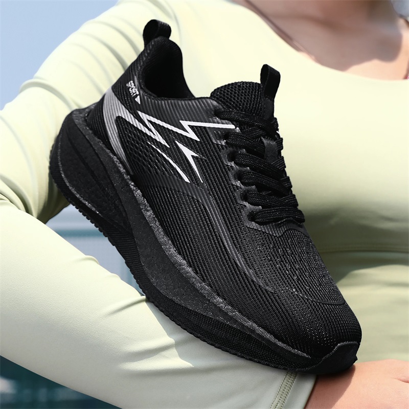 Sepatu Lari Pria untuk Maraton - Breathable Mesh Athletic Shoes ulasan dan harga