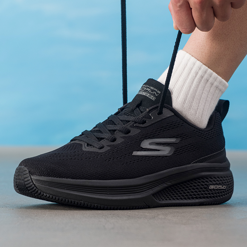 Sepatu Pria Skechers, Sepatu L - Lightweight Road Running Shoes ulasan dan harga
