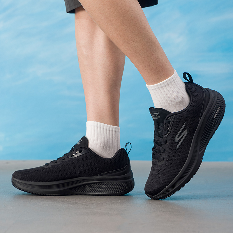 Sepatu Pria Skechers, Sepatu L - Lightweight Road Running Shoes ulasan dan harga